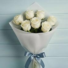 Букет 7 Белых роз Эдлесс Лав в Шум Ленинградская область