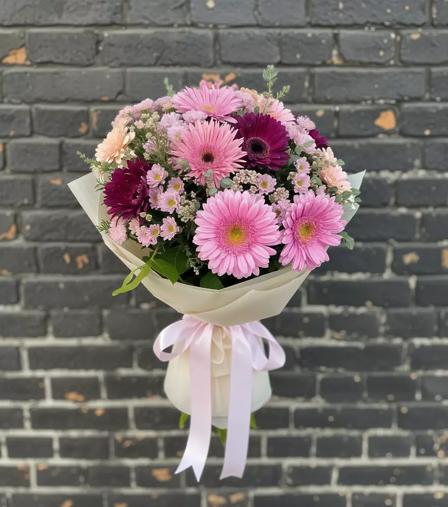 Букет цветов из: Герберы и Хризантемы в Шум Ленинградская область