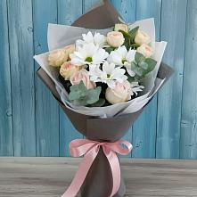 Букет цветов из:  Хризантемы и Розы в Шум Ленинградская область