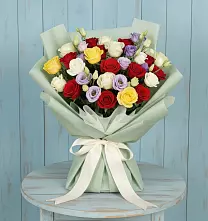 Букет цветов из:  Розы #REPLACE_PRED# Шум Ленинградская область