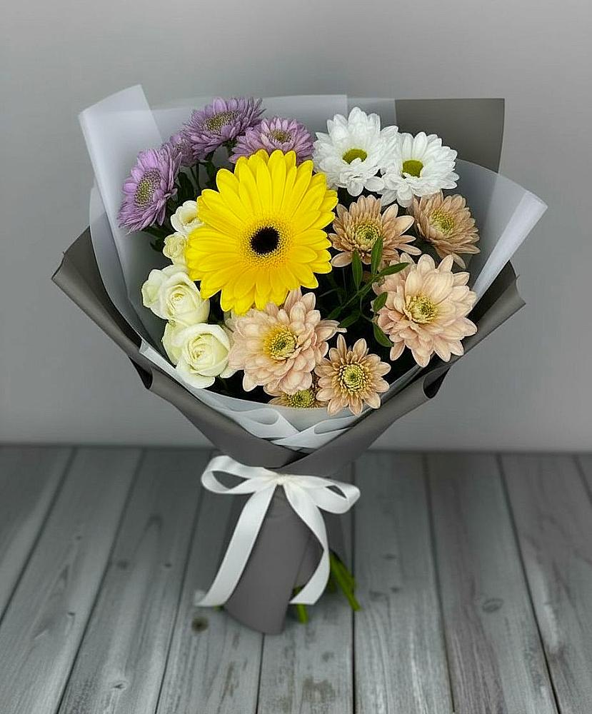 Букет цветов из: Розы, Герберы и Хризантемы в Шум Ленинградская область