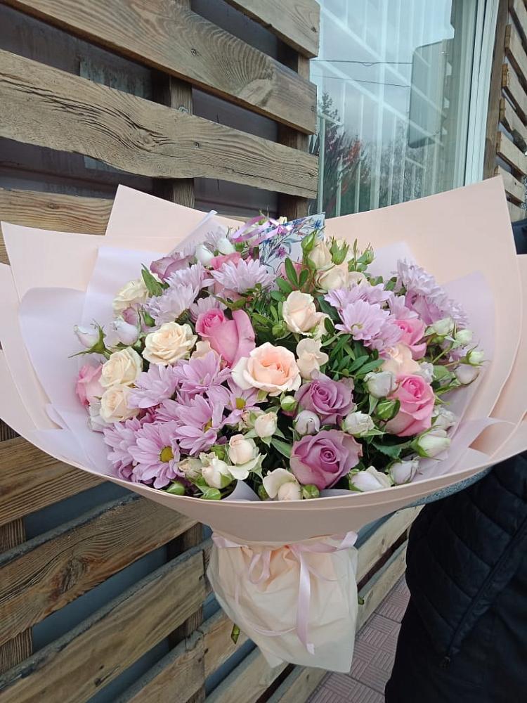 Букет цветов из: Розы и Хризантемы в Шум Ленинградская область