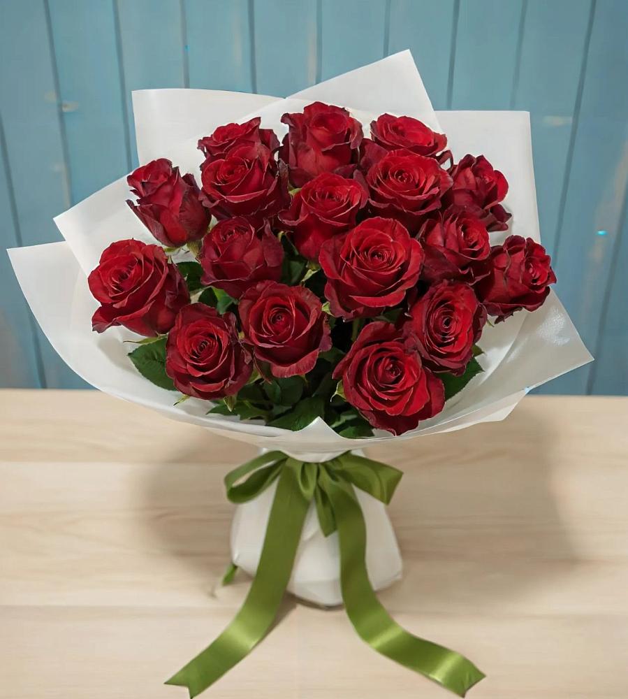 Букет Красные розы в Шум Ленинградская область