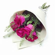 Букет цветов из:  Розы в Шум Ленинградская область