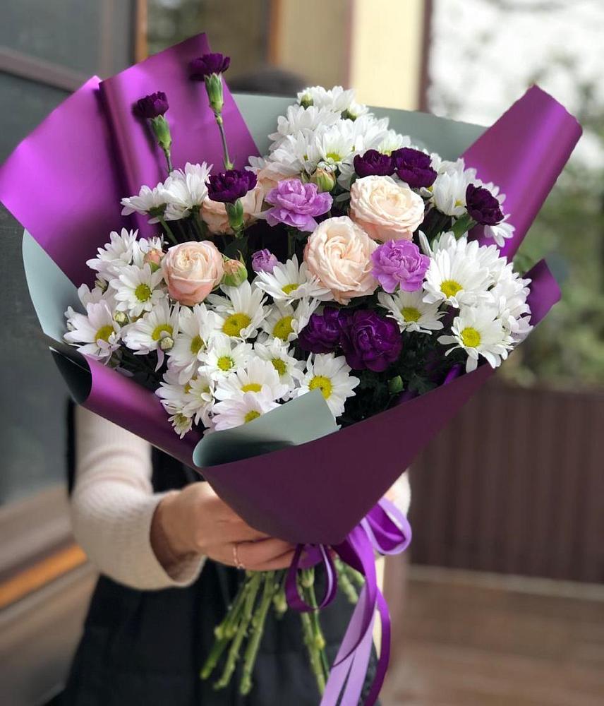 Букет цветов из: Хризантемы, Гвоздики и Розы в Шум Ленинградская область