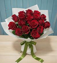 Букет Красные розы в Шум Ленинградская область