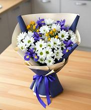 Букет цветов из:  Розы, Ирисы и Хризантемы в Шум Ленинградская область