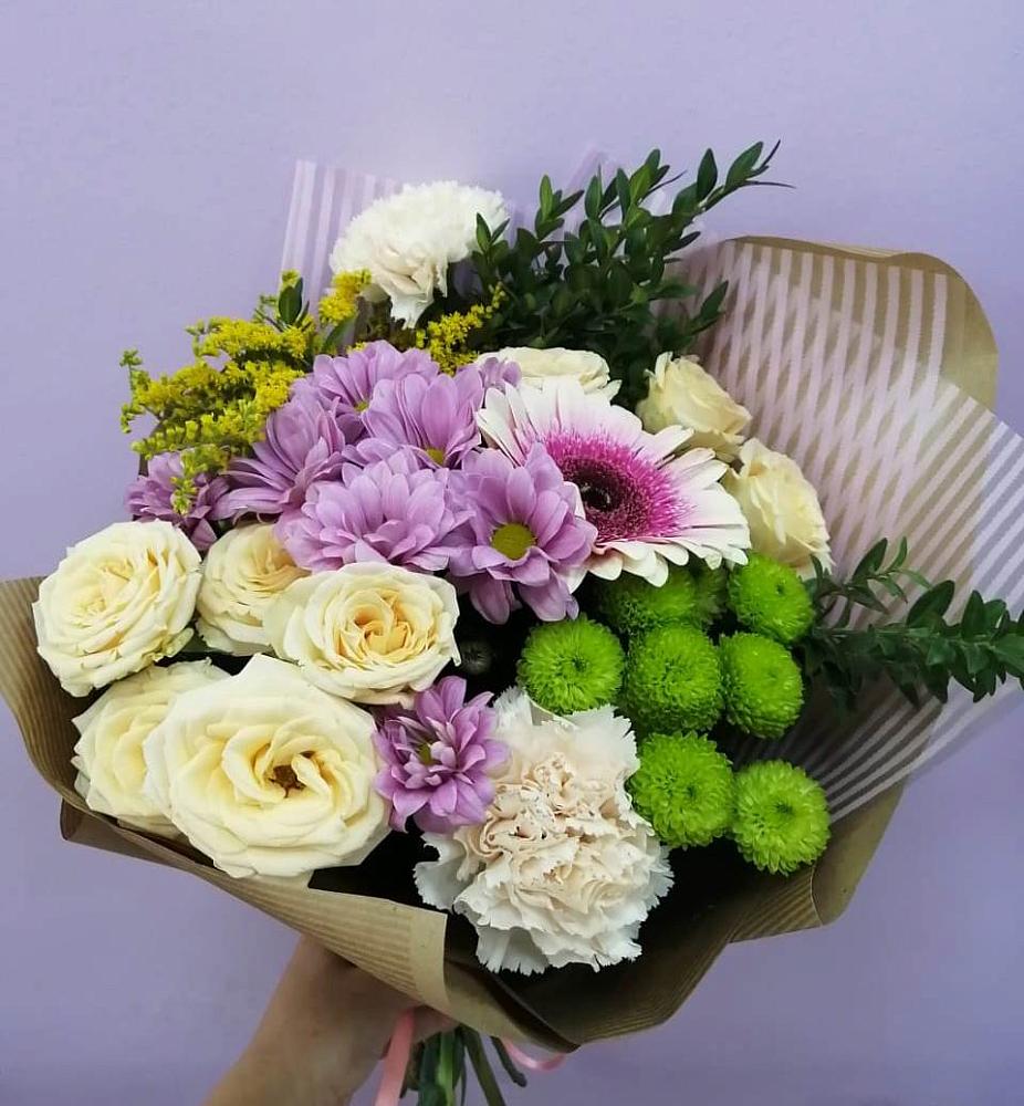 Букет цветов из: Хризантемы, Розы, Гвоздики и Герберы в Шум Ленинградская область