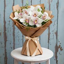 Букет цветов из:  Орхидеи и Розы в Шум Ленинградская область